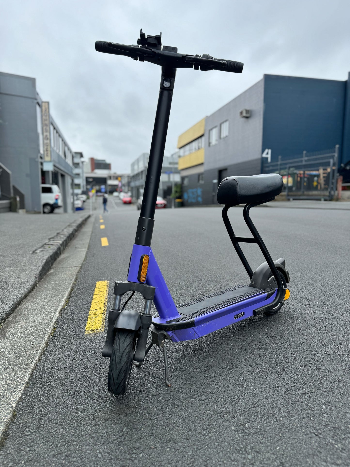 Beam Seated E-Scooter